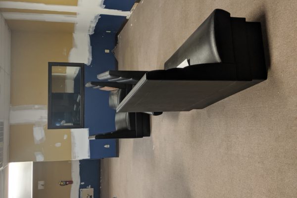 00000IMG_00000_BURST20190618230353840_COVER